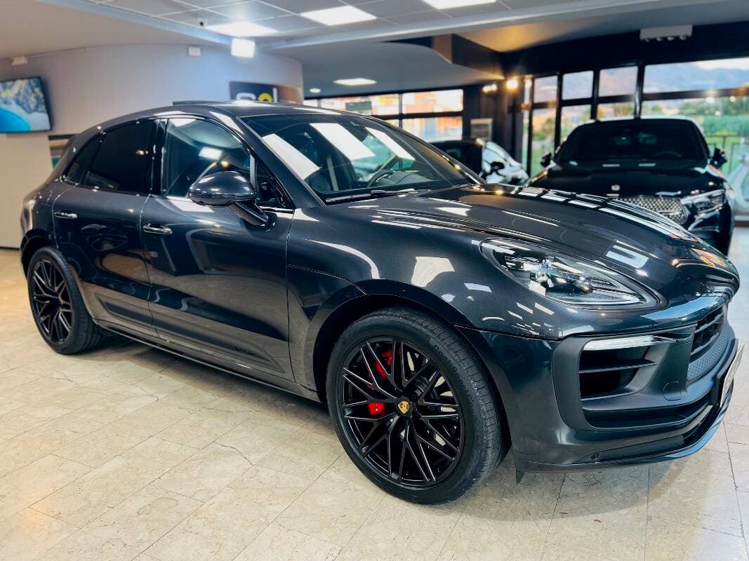 Porsche Macan I 2022