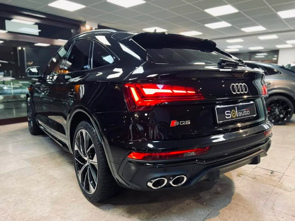 Audi SQ5 Sportback 3.0 tdi mhev quattro — fotografia 2 di 10